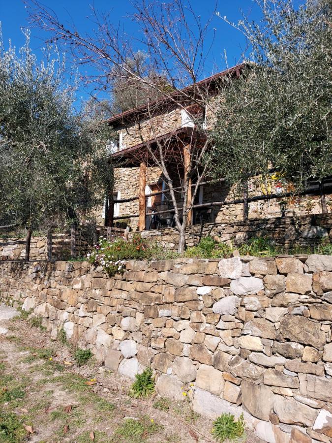 הוילה אפריקלה Nostro Rifugio מראה חיצוני תמונה