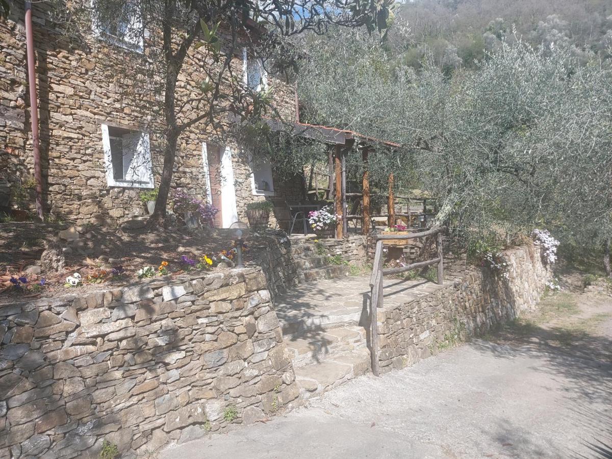 הוילה אפריקלה Nostro Rifugio מראה חיצוני תמונה